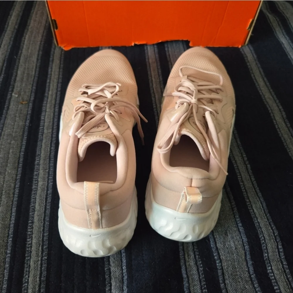Nike Women Size 11 Renew in Season TR 11 New Pink Pewter 122024 - Picture 4 of 8